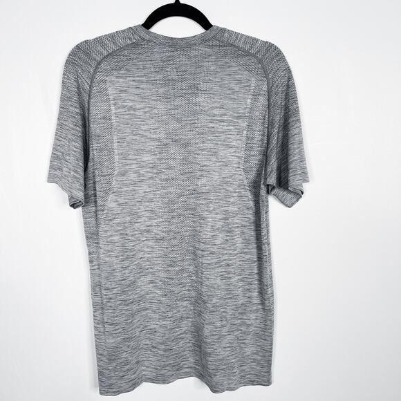 Lululemon Mens Medium M Gray Slate White Metal Vent Tech Short Sleeve Shirt 2.0 - Picture 2 of 8